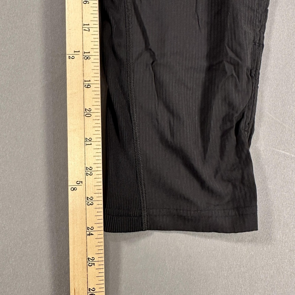 Lululemon Track Pants Womens 2 Black High Rise Lightweight Zip Hem Athletic Gym - Picture 3 of 9